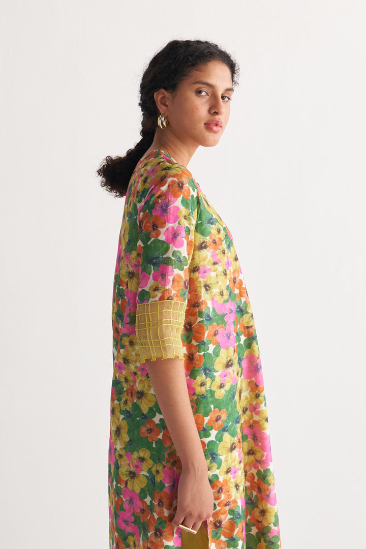 Multihued Gardenia Kurta with Sheer Pants & Scalloped Dupatta