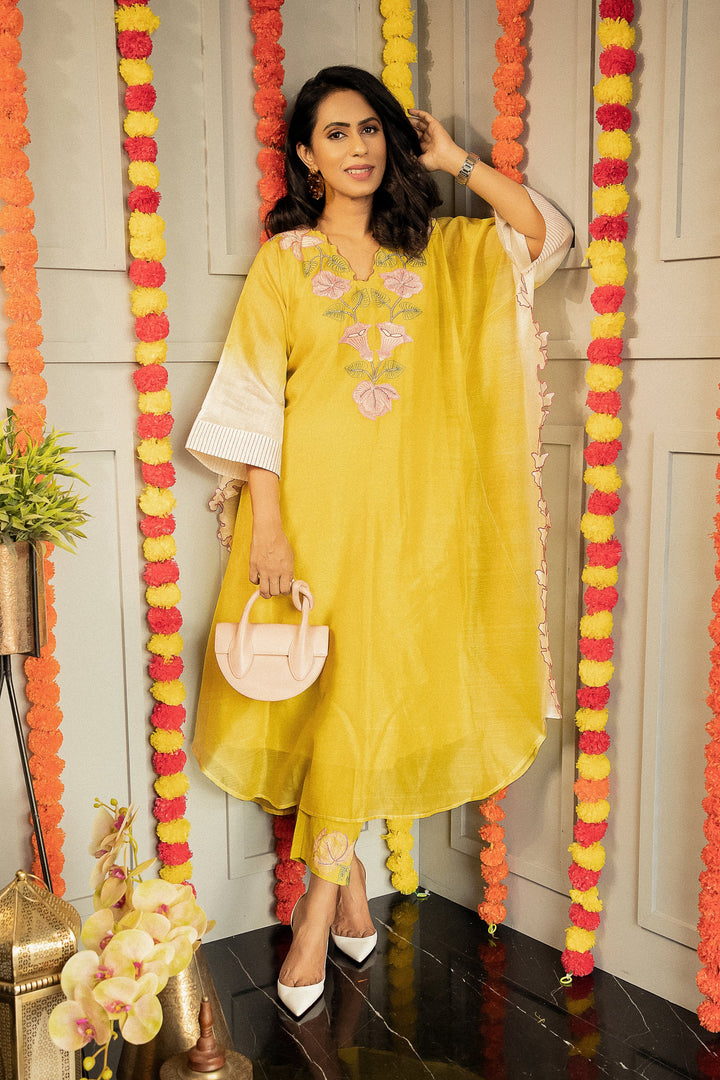 Dil-kash Yellow and Off-white Chanderi V-neck Embroidery Kaftaan with Pants set