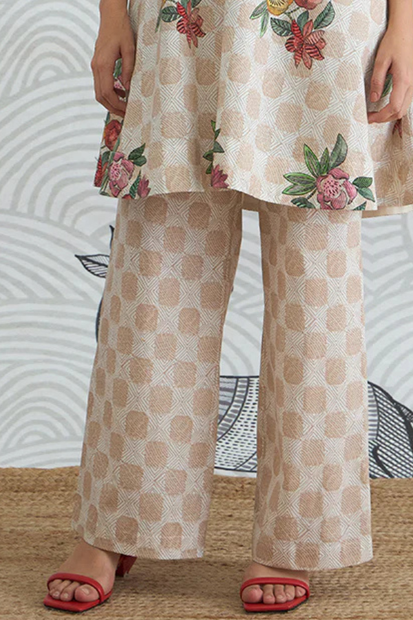 BEIGE CHECK FLOWER BOX PANTS