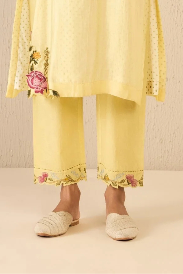 GARDEN GLORY: YELLOW EMBROIDERD SCALLOPED PANTS