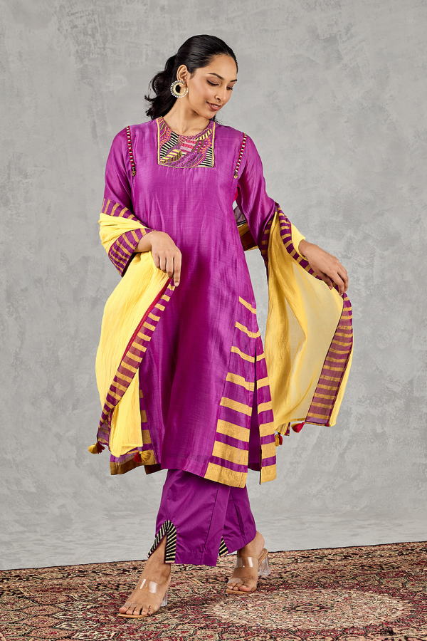 PURPLE SHORT ABSTRACT EMBROIDERY YOKE KURTA