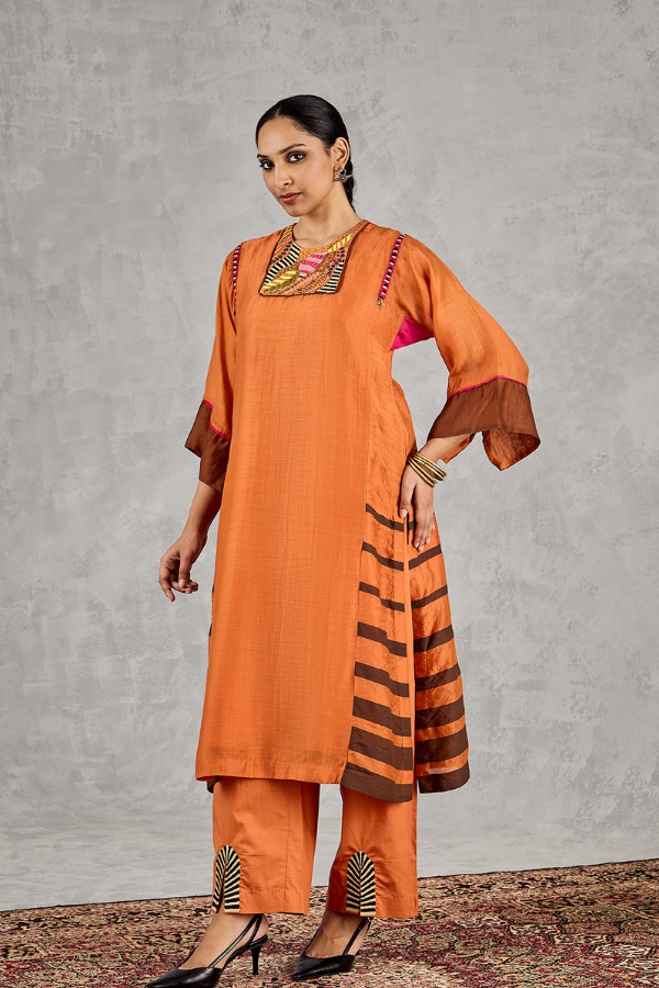 BURNT ORANGE SHORT ABSTRACT EMBROIDERY YOKE KURTA