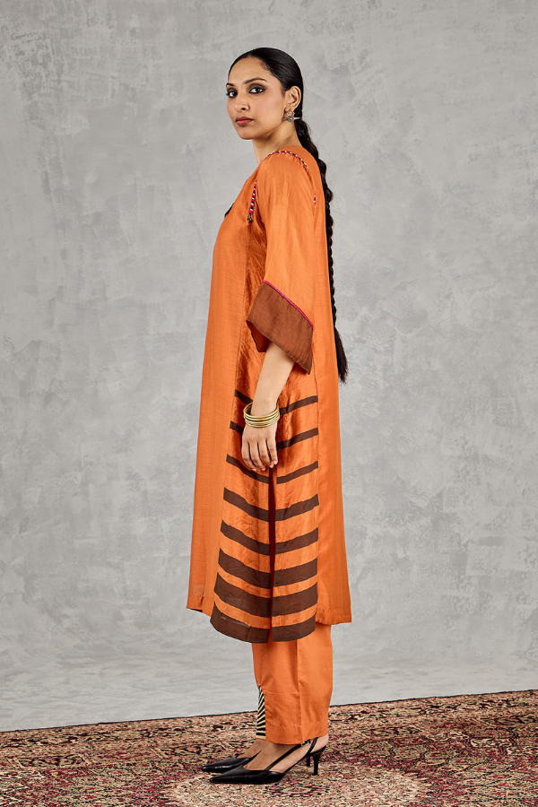 BURNT ORANGE SHORT ABSTRACT EMBROIDERY YOKE KURTA