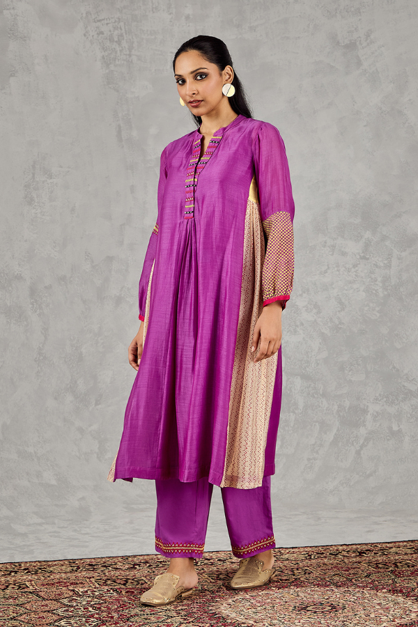 PURPLE ZIG-ZAG SIDE KALI KURTA