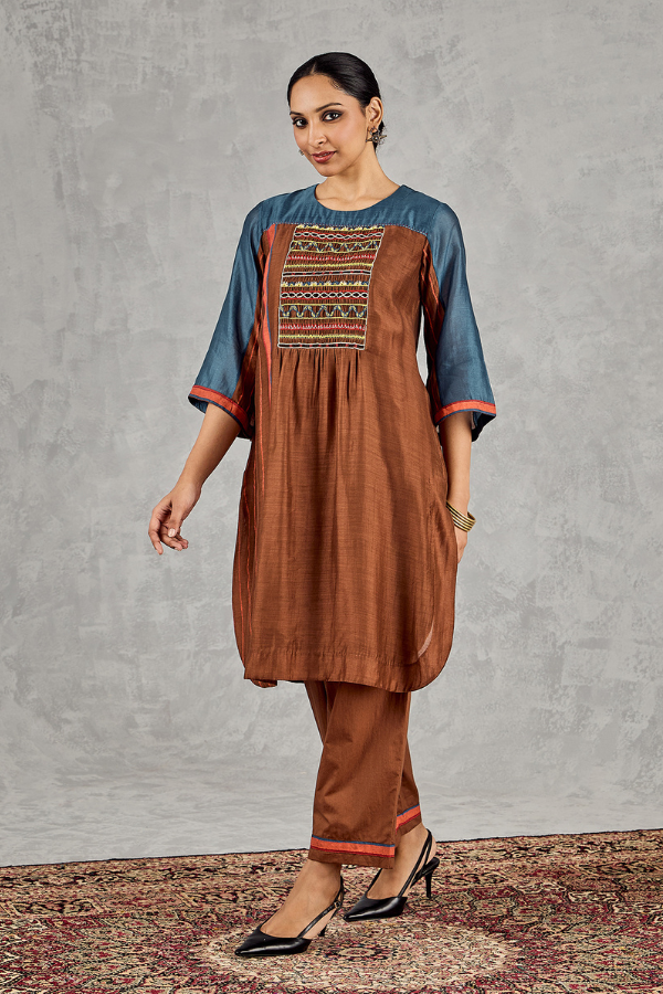 BROWN/BLUE COLOURBLOCK TUNIC