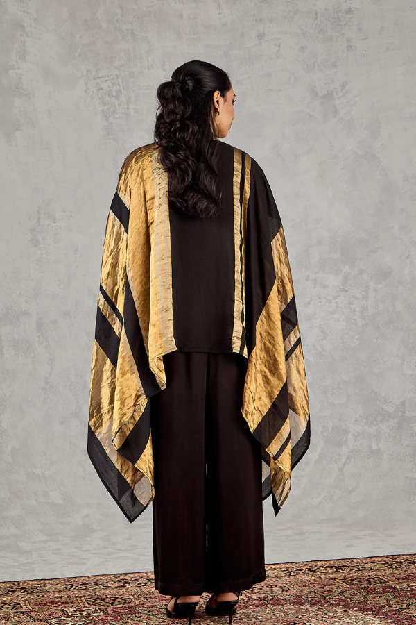 BLACK ASYMMETRICAL CAPE