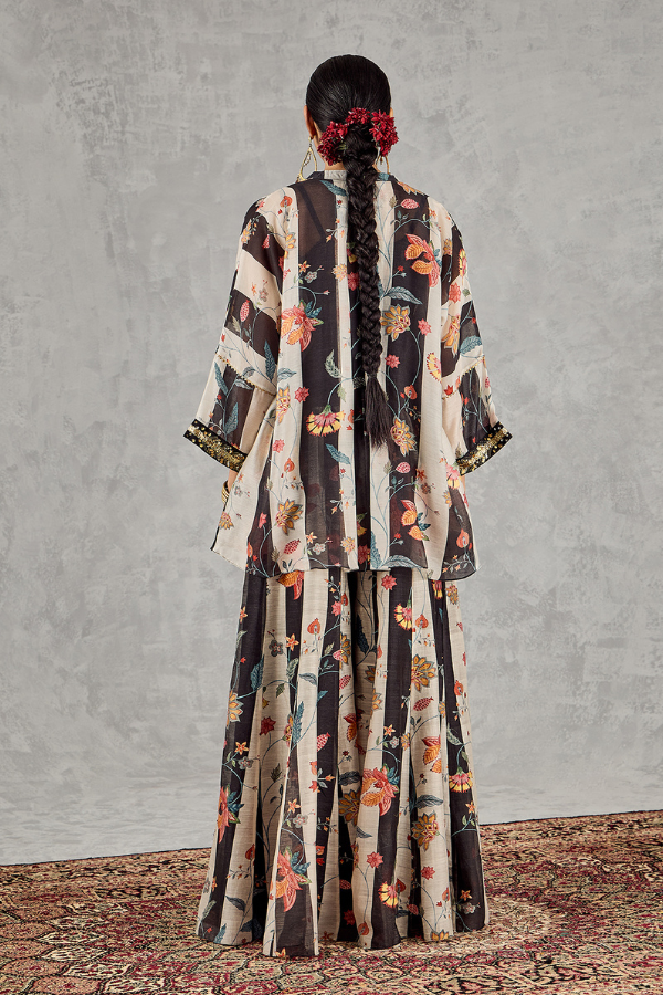 BLACK AND WHITE CHINTZ NAMAH TUNIC