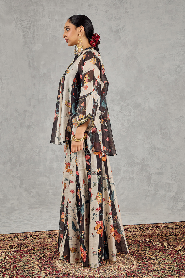 BLACK AND WHITE CHINTZ NAMAH TUNIC