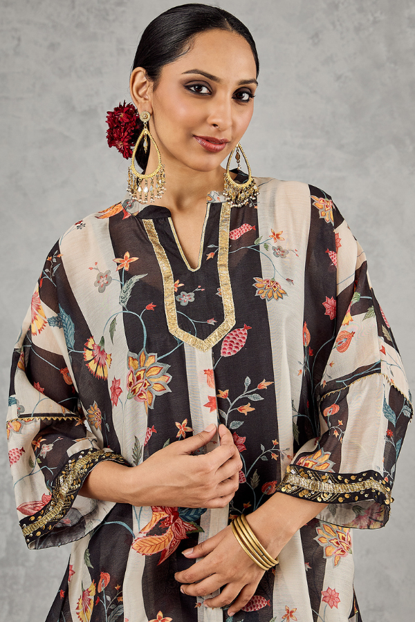 BLACK AND WHITE CHINTZ NAMAH TUNIC