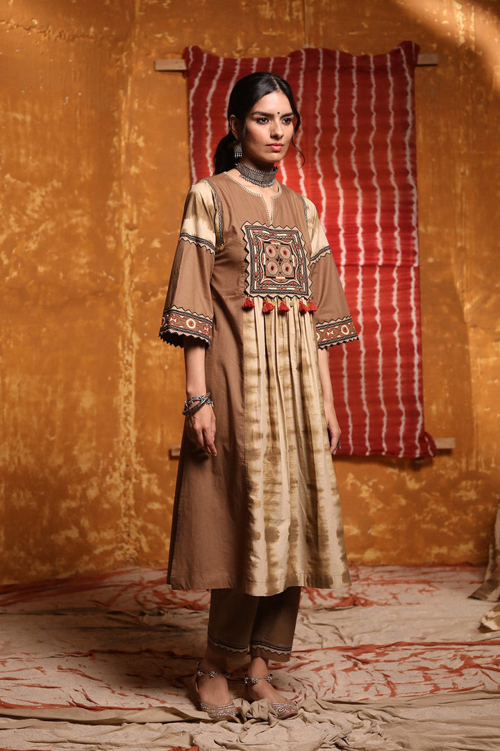 Brown Beige Colour Patch Kurta with Pants