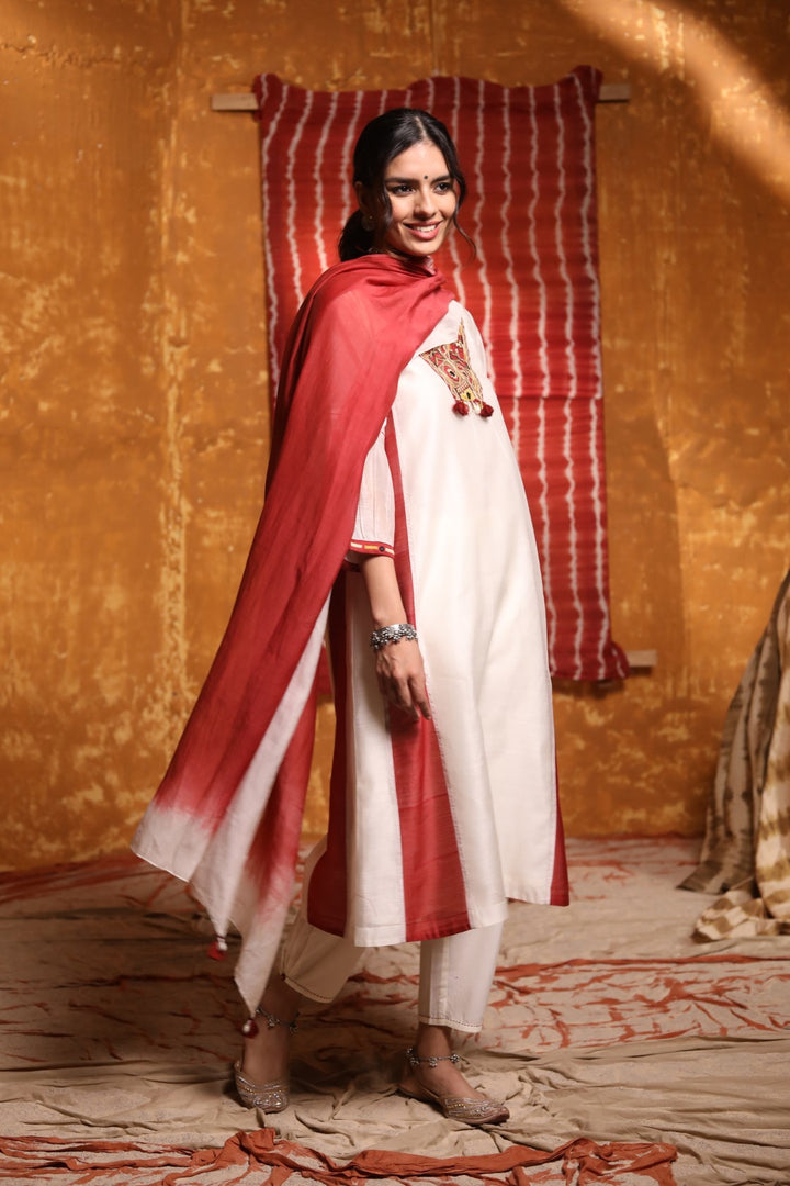 Color Block Tribal Embroidery Kurta Set