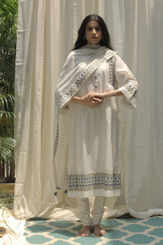 CREAM CHANDERI AZTEC EMBROIDERED SIDE PLEAT DRESS WITH EMBROIDERED DUPATTA AND PANTS. SET OF 3