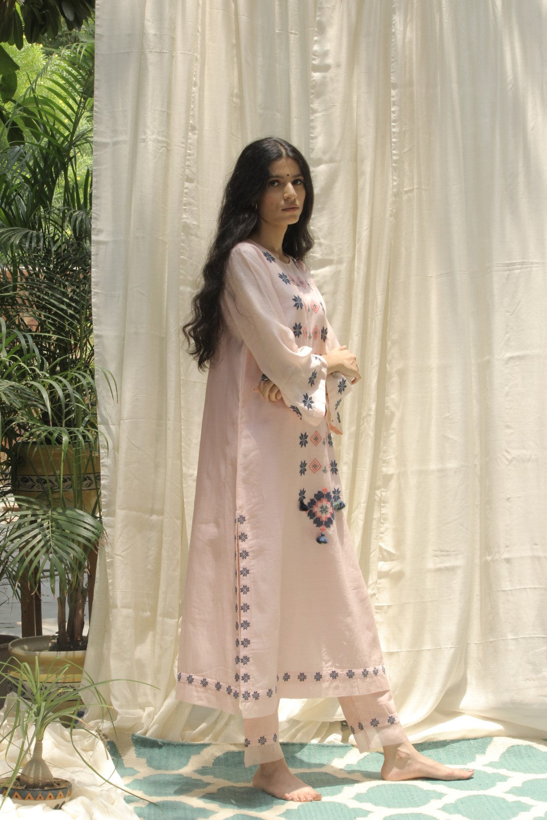 BABY PINK CHANDERI AZTEC EMBROIDERED LONG PANEL KURTA