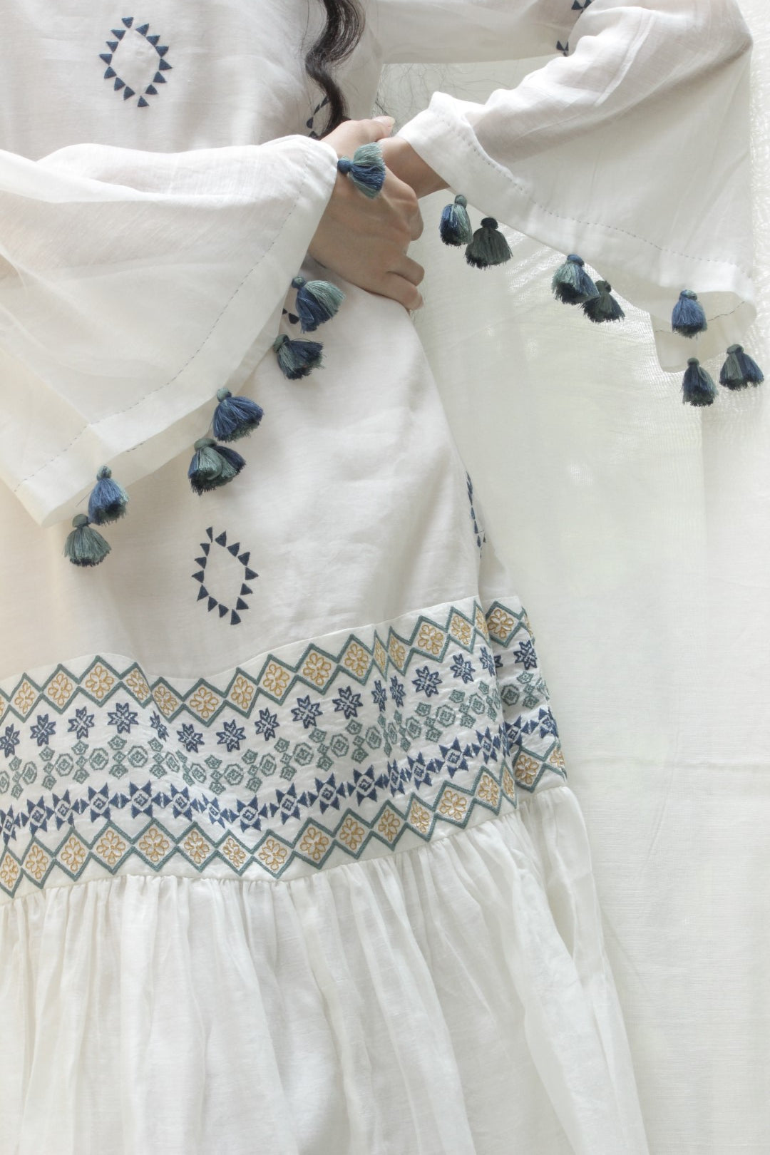 CREAM CHANDERI AZTEC EMBROIDERED GATHER FRILL DRESS