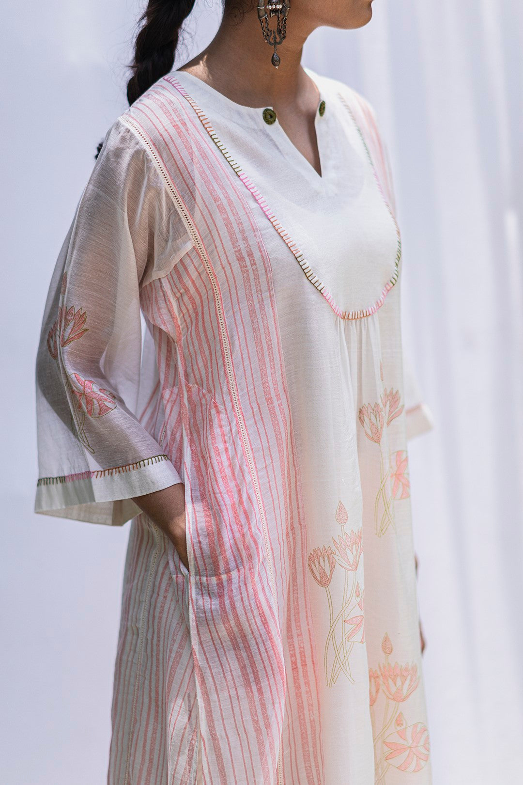 IVORY CHANDERI HAND BLOCK PRINTED FLORAL MOTIF WITH PINK STRIPE BLANKET STITCH YOKE KURTA WITH PRINTED PANTS AND LACE STOLE