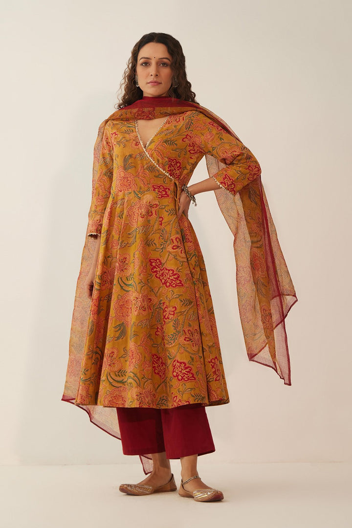 BURNT ORANGE FLORAL ANGRAKHA WITH PANTS AND CHINTZ FLORAL DUPATTA
