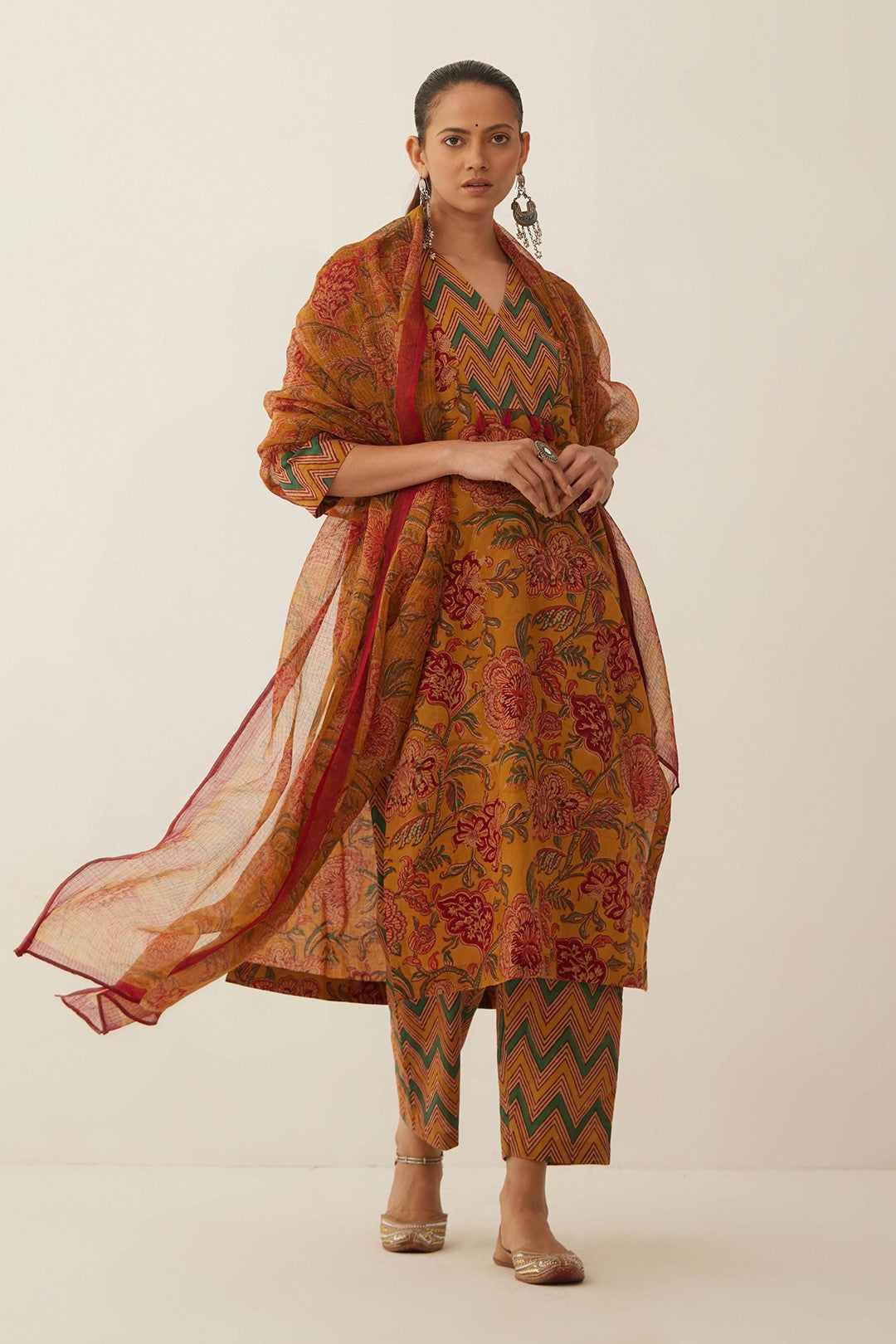 BURNT ORANGE FLORAL CHINTZ STRAIGHT KURTA WITH PANTS AND FLORAL DUPATTA