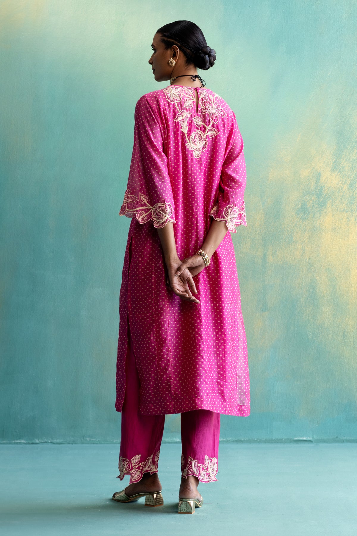 DIL-KASH PINK POLKA CHANDERI KURTA WITH LONG YOKE FLORAL EMBROIDERY SET OF 3