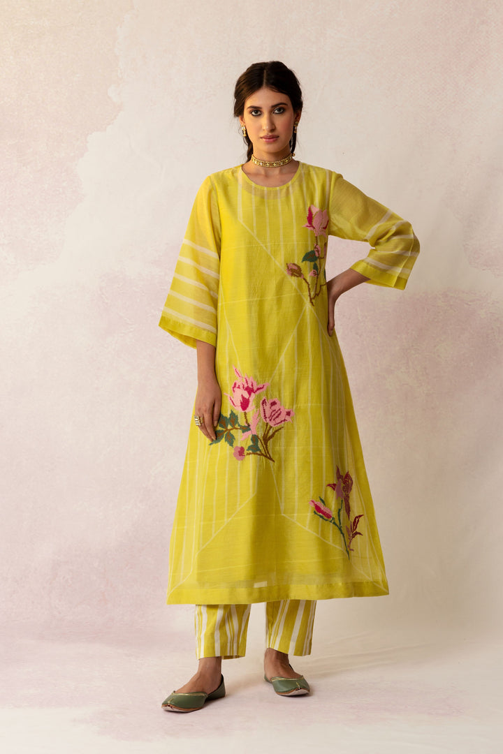 BAHAAR OLIVE GRID FLORAL KURTA SET