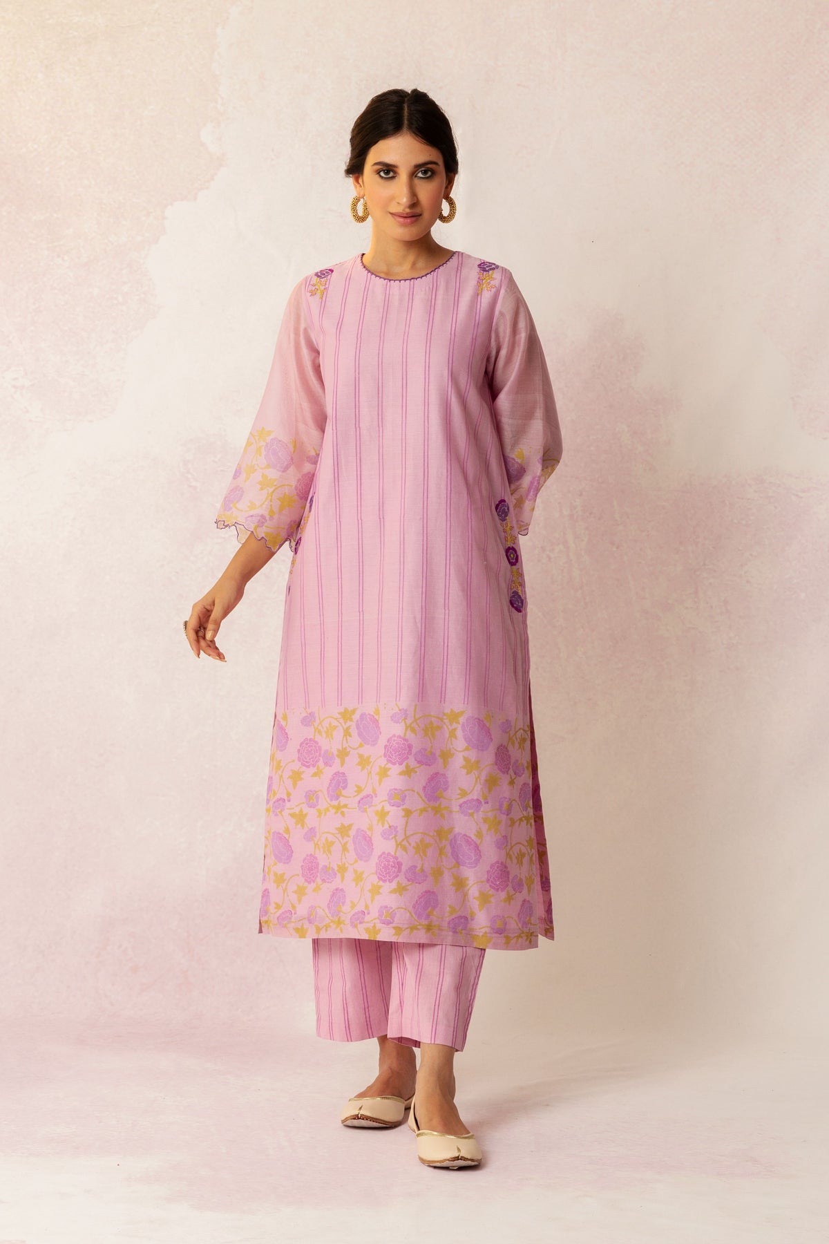 BAHAAR LILAC FLORAL EMBROIDERY WITH ROSE PRINT KURTA SET