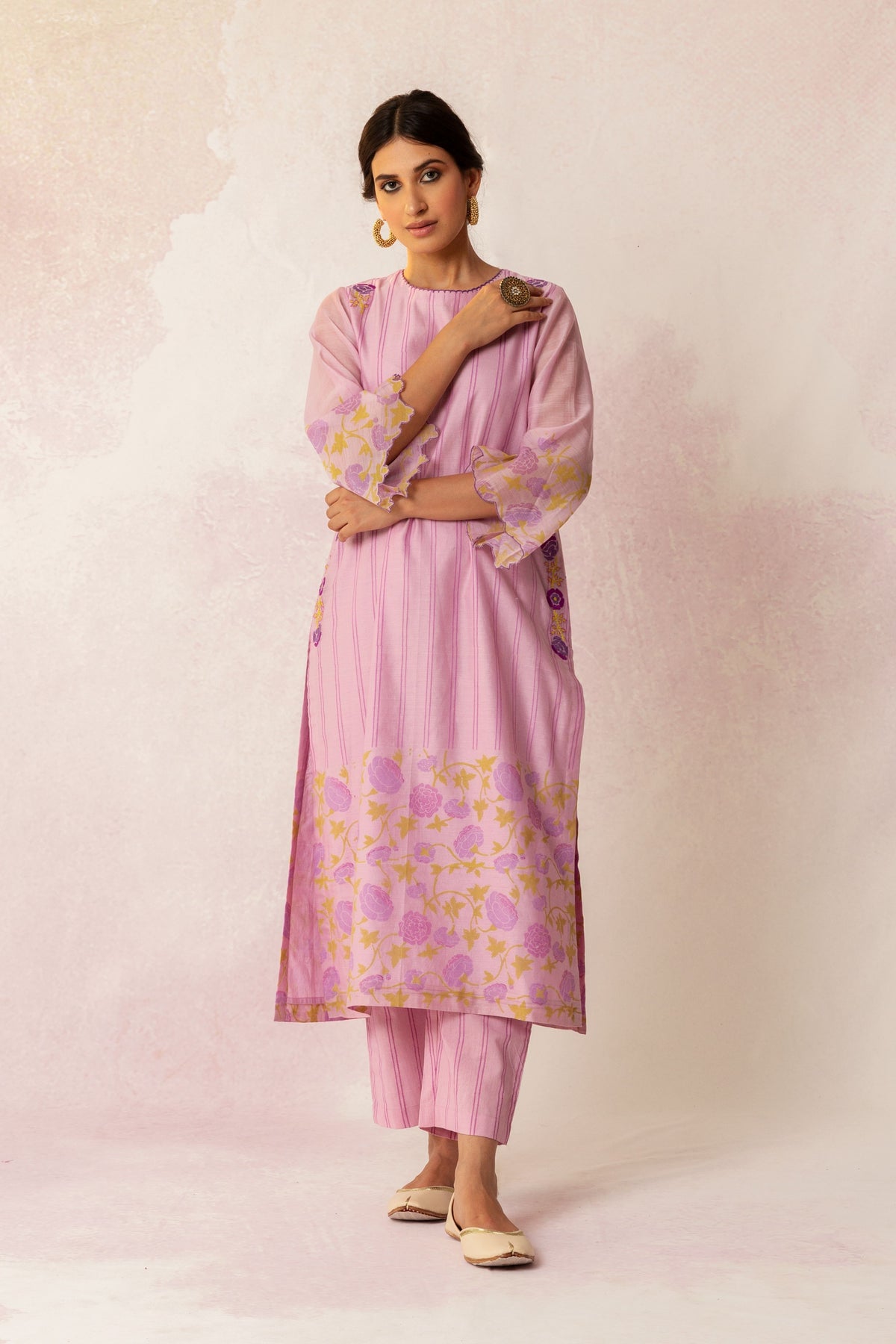 BAHAAR LILAC FLORAL EMBROIDERY WITH ROSE PRINT KURTA SET