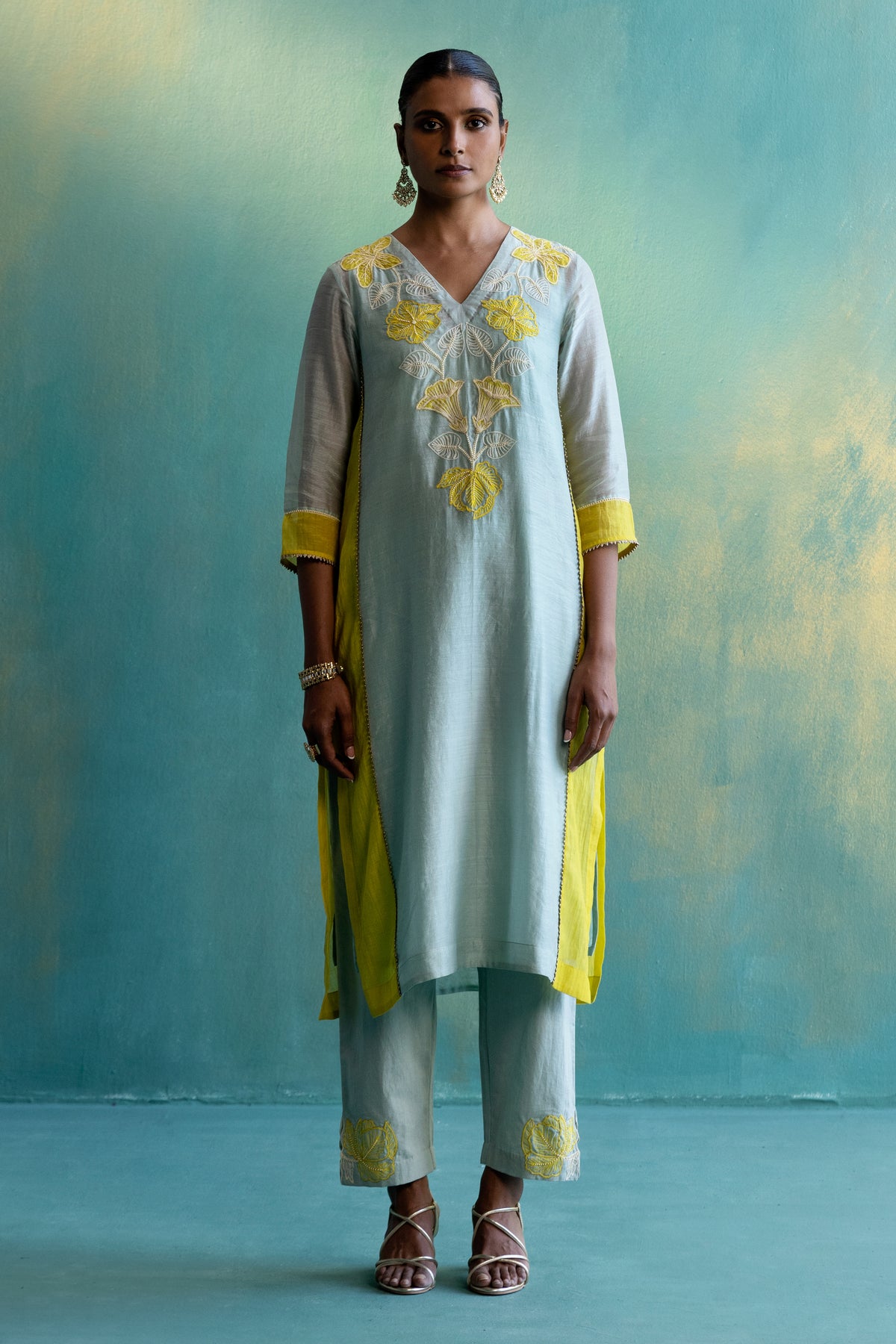 DIL-KASH SAGE GREEN AND YELLOW COLOUR BLOCK CHANDERI V-NECK FLORAL EMBROIDERY KURTA SET OF 3