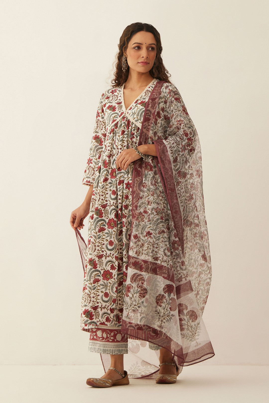 WHITE CHINTZ FULL FLORAL GATHER KURTA SET