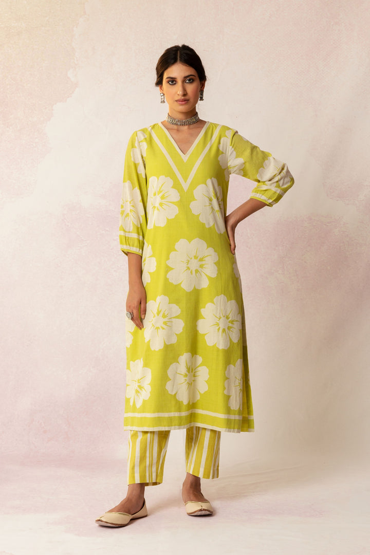 BAHAAR OLIVE YELLOW V-NECK BIG FLOWER KURTA WITH STRIPE PANT