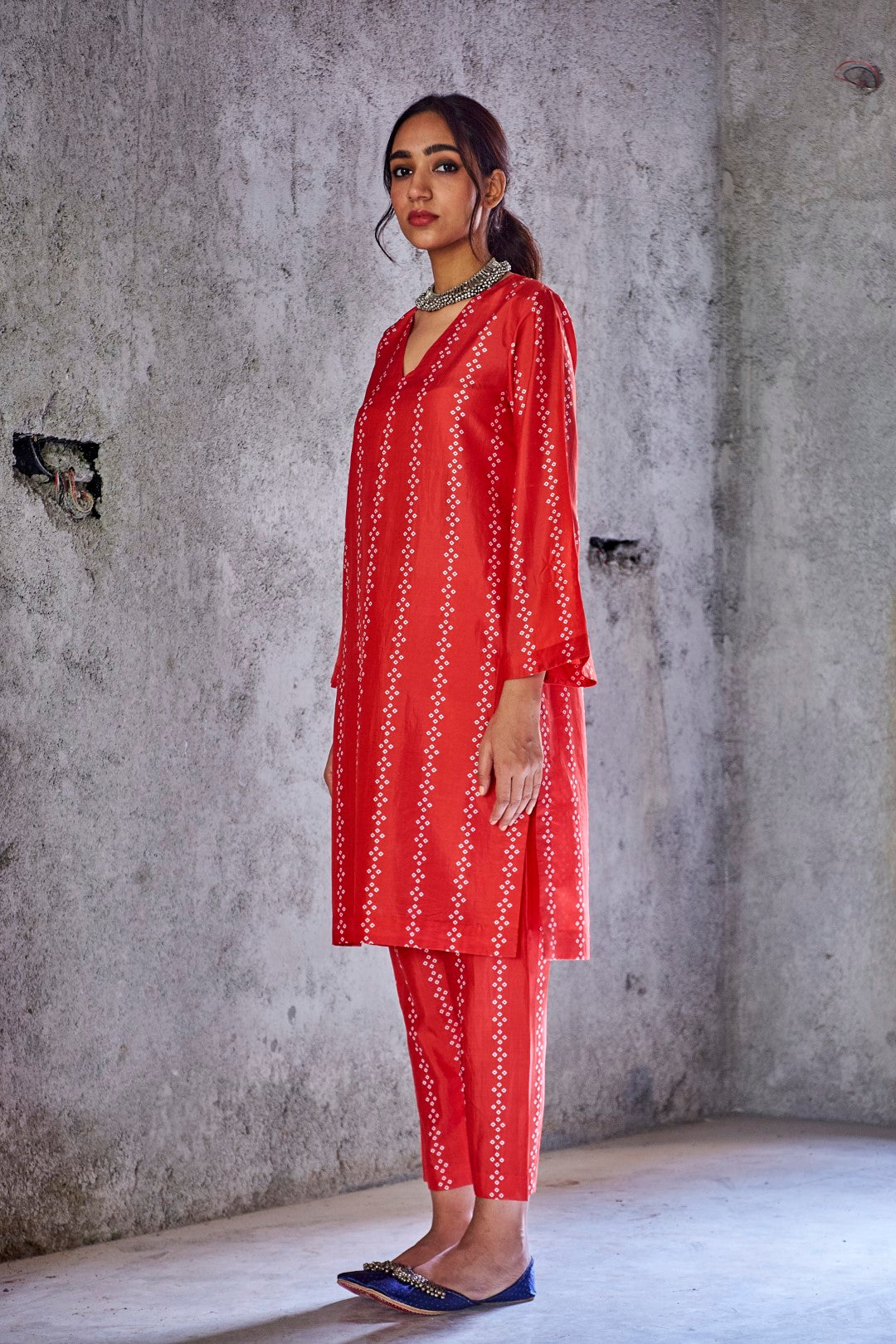 RED NATURAL SILK VERTICAL STRIPE BANDHANI PRINT BHAVYA KURTA