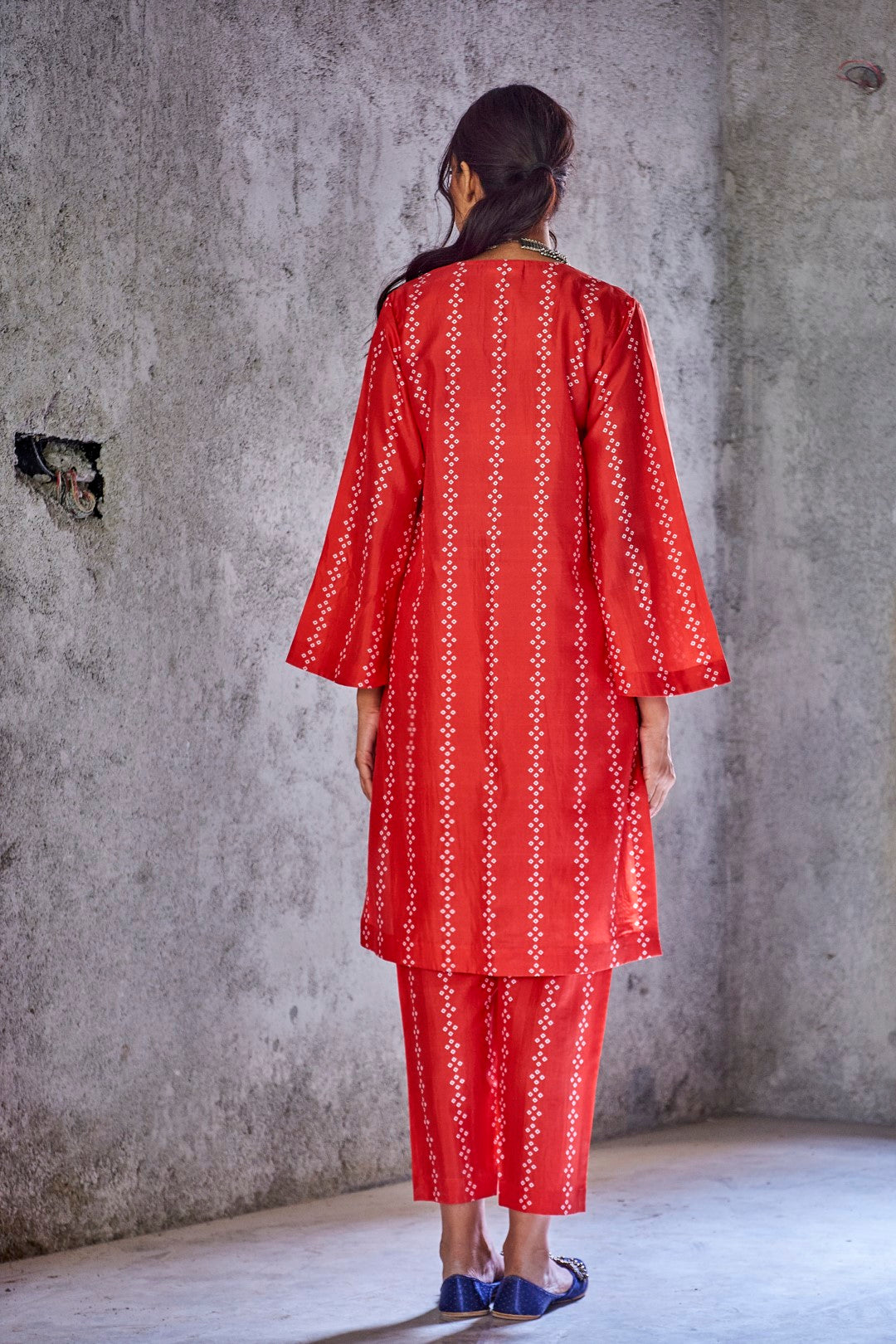 RED NATURAL SILK VERTICAL STRIPE BANDHANI PRINT BHAVYA KURTA