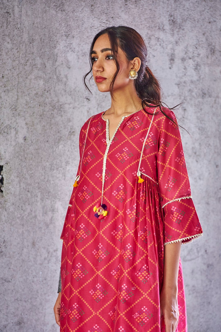 FUCHSIA PINK CHANDERI BANDHANI PRINT PUSHP KURTA