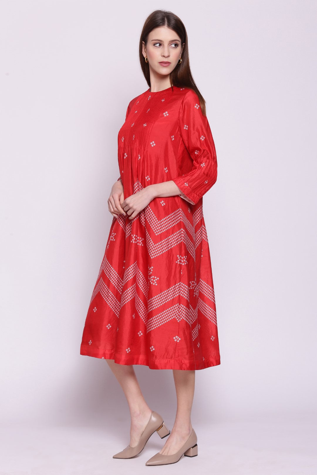 RED SILK CHEVRON BANDHANI PRINT PINTUCK KURTA