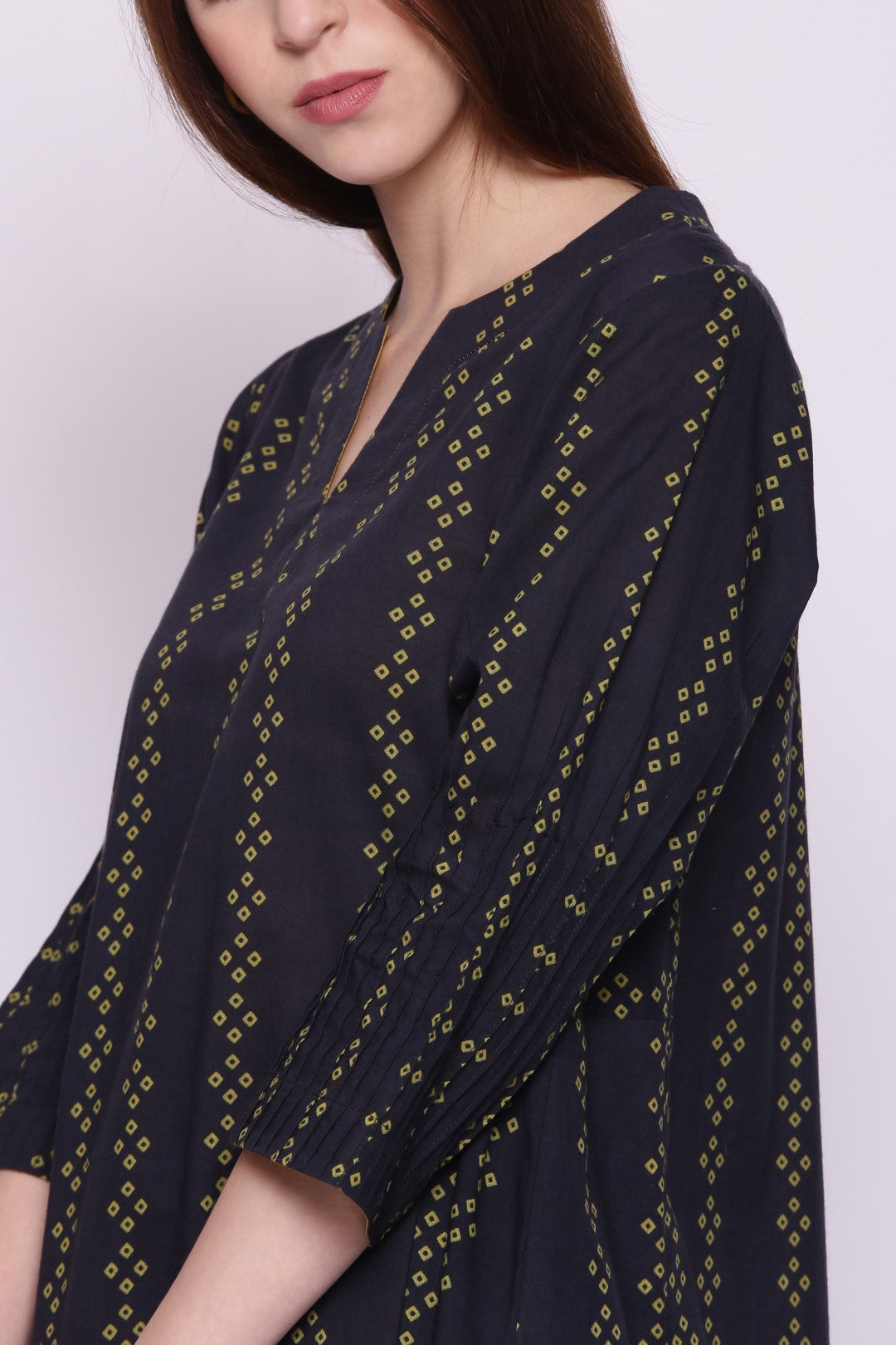 VERTICAL STRIPES BLACK AND OLIVE COTTON BANDHANI PRINT KALI KURTA