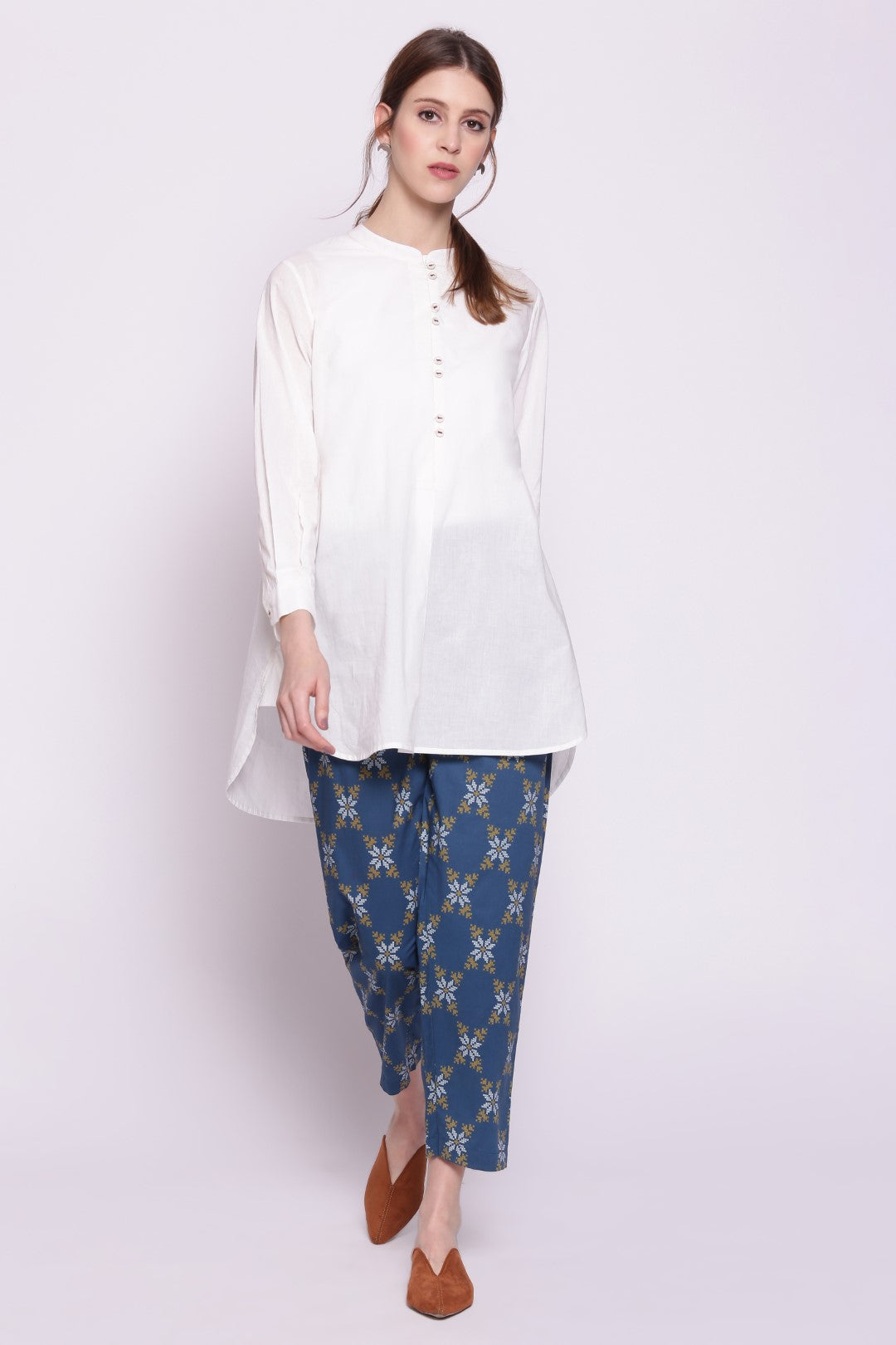 WHITE COTTON SHORT CONTEMPORARY FIT KURTA WITH PANTS