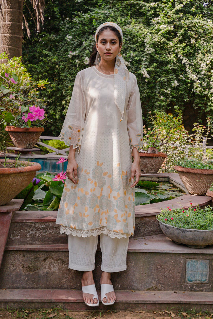 Bela-IVORY CHANDERI BLOCK PRINTED AND EMBROIDERED KURTA SET