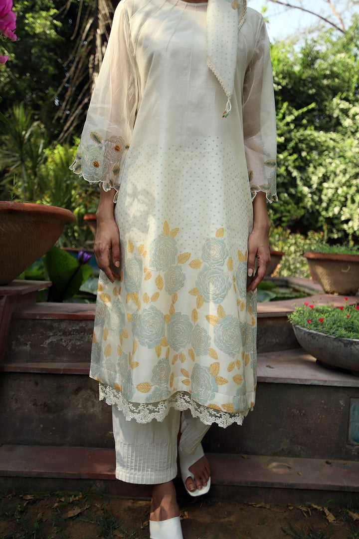Bela-IVORY CHANDERI BLOCK PRINTED AND EMBROIDERED KURTA SET