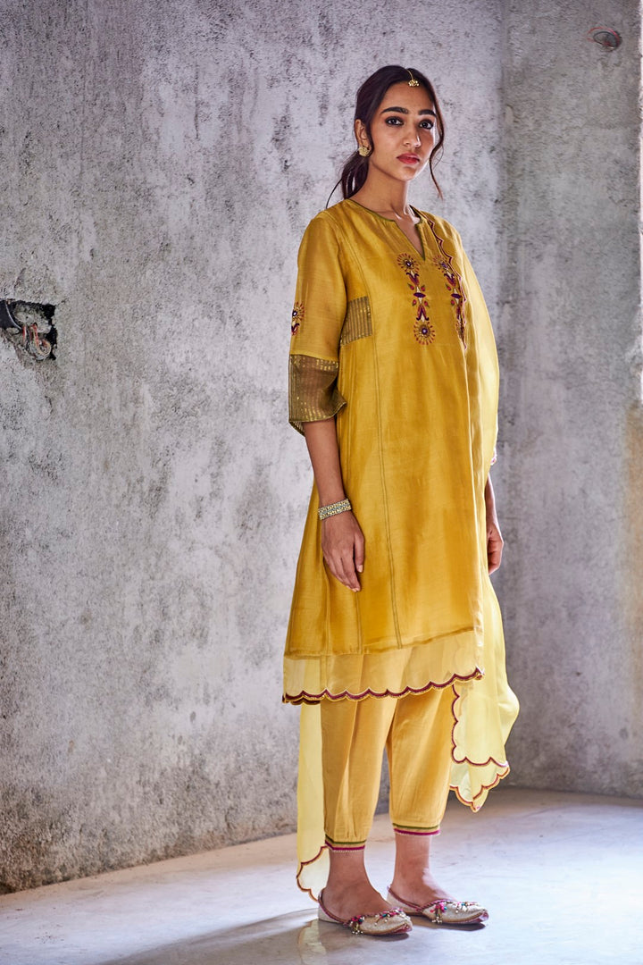 YELLOW MUSTARD HANDWOVEN CHANDERI EMBROIDERED JODHA KURTA