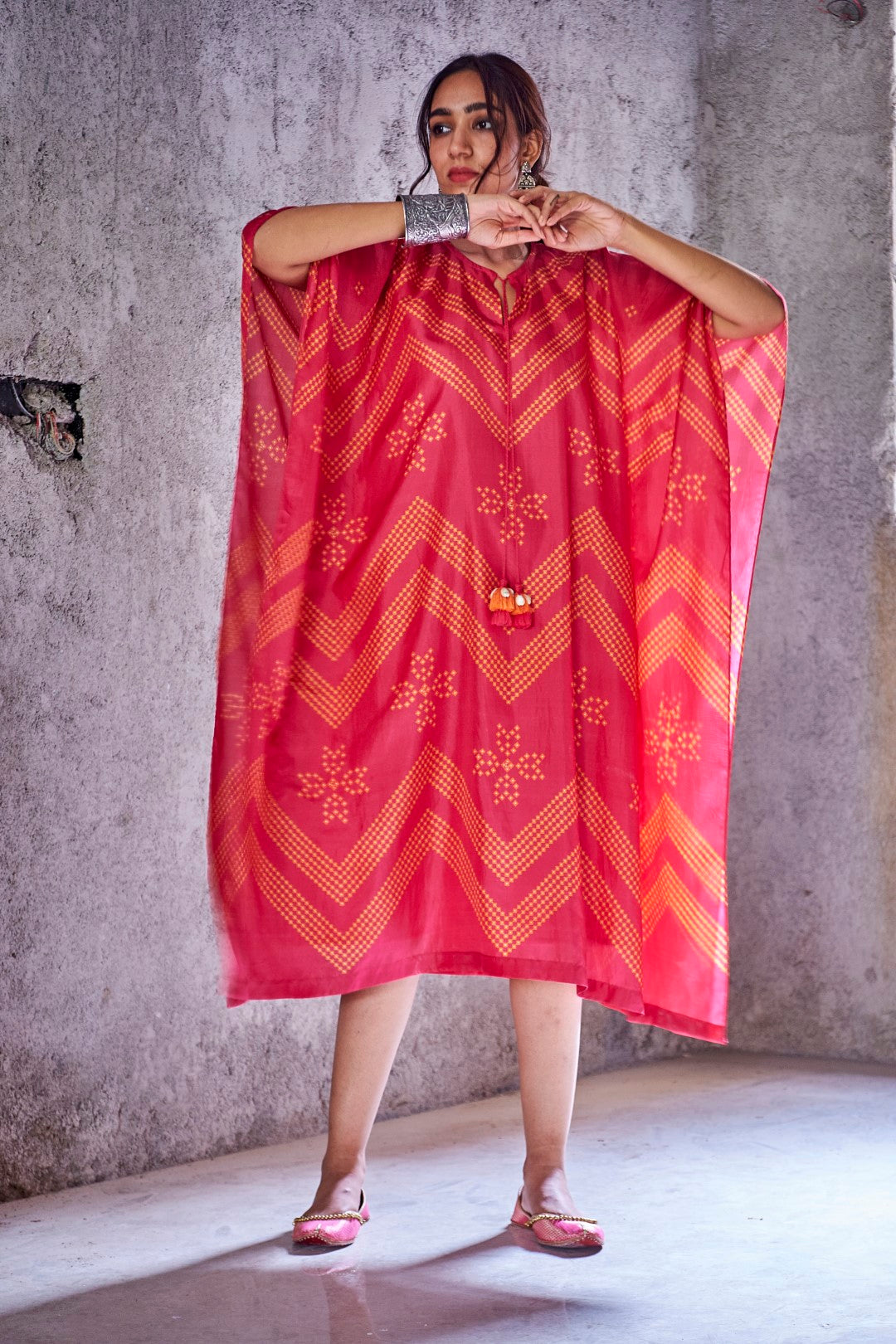 FUCHSIA PINK SILK CHEVRON BANDHANI PRINT KAFTAN