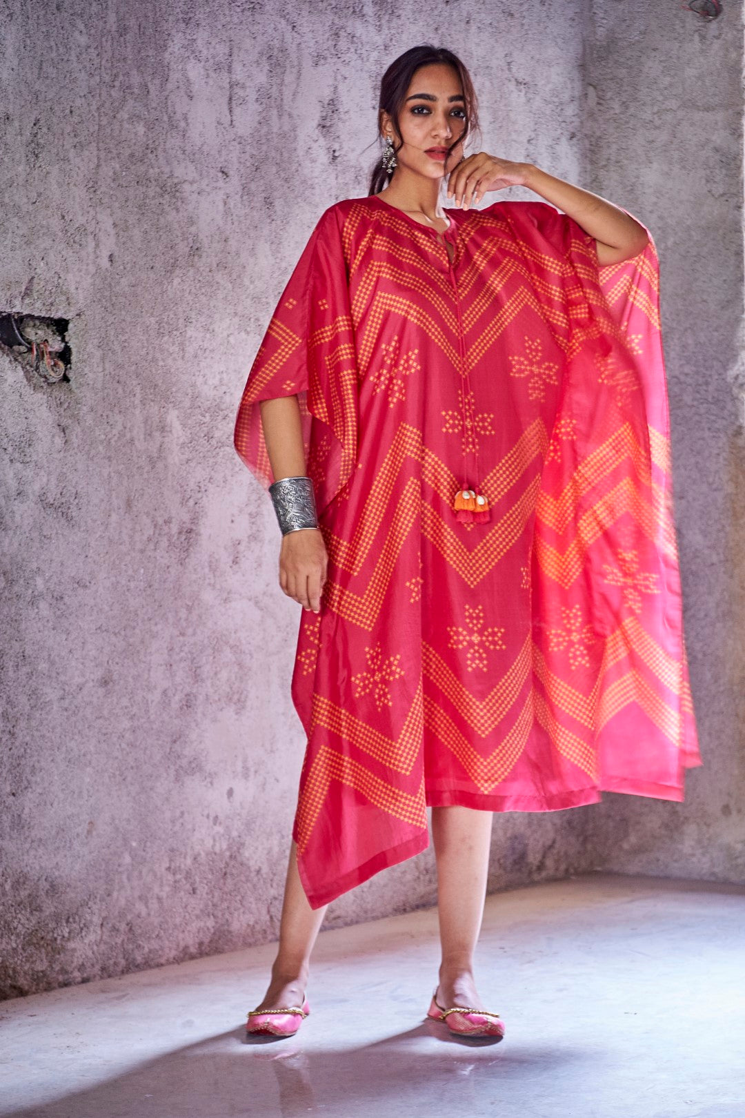 FUCHSIA PINK SILK CHEVRON BANDHANI PRINT KAFTAN