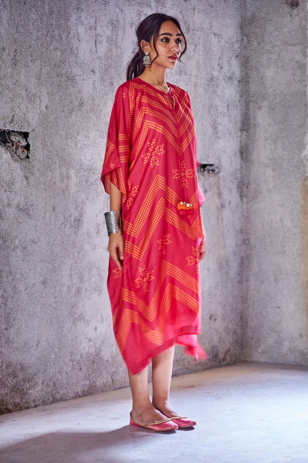FUCHSIA PINK SILK CHEVRON BANDHANI PRINT KAFTAN