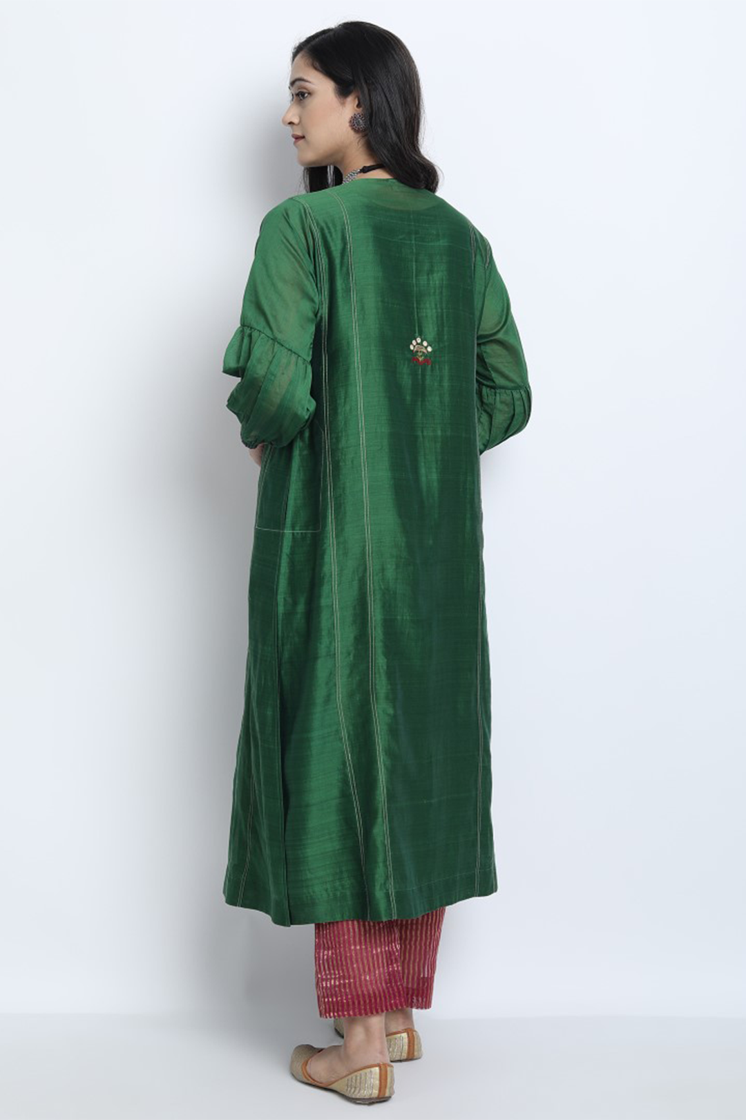 RUKMANI-EMERALD GREEN SILK CHANDERI EMBROIDERED KURTA SET