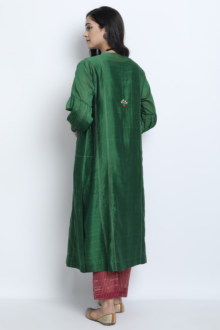 RUKMANI-EMERALD GREEN SILK CHANDERI EMBROIDERED KURTA SET