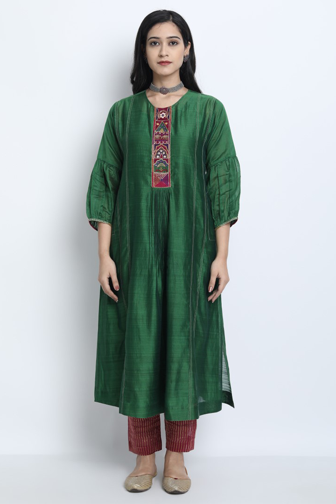 EMERALD GREEN SILK CHANDERI EMBROIDERED RUKMANI KURTA WITH PANT AND DUPATTA